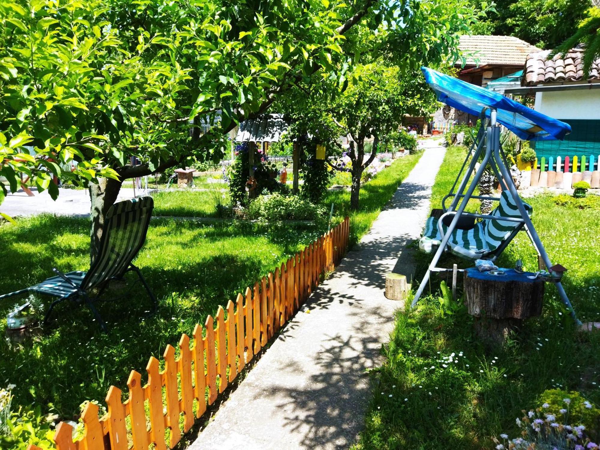 Hotel Къща Под Наем Petrova Cherven  Zewnętrze zdjęcie